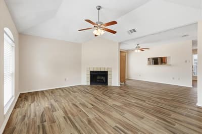 114 Glade Shadow Drive, Euless TX 76039 - Photo 5