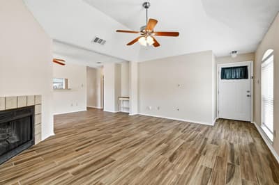 114 Glade Shadow Drive, Euless TX 76039 - Photo 4