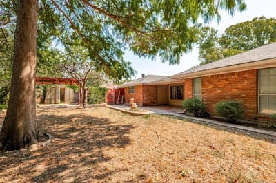 9015 Hunters Glen Trail, Fort Worth TX 76120 - Photo 4