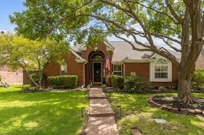 320 Andre Drive, Irving TX 75063 - Photo 3