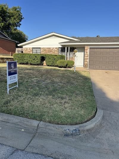 4204 Burke Road, Fort Worth TX 76119 - Photo 2