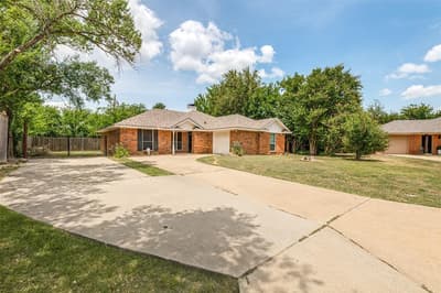 1004 Oak Grove Lane, Royse City TX 75189