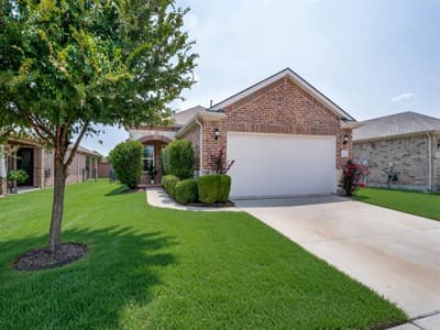 7928 Cool River Drive, Frisco TX 75036 - Photo 3
