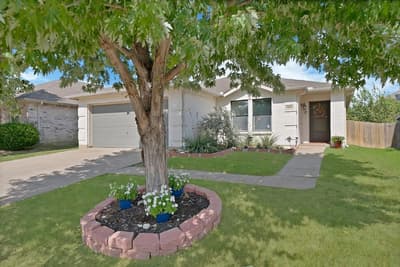 7604 Scarlet View Trail, Fort Worth TX 76131