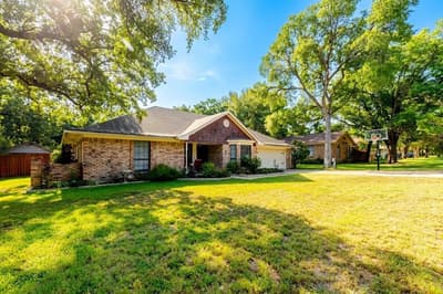 22 Greenbriar Street, Mineral Wells TX 76067 - Photo 2