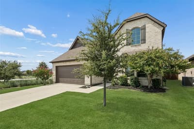 621 Hummingbird Drive, Celina TX 75009 - Photo 2