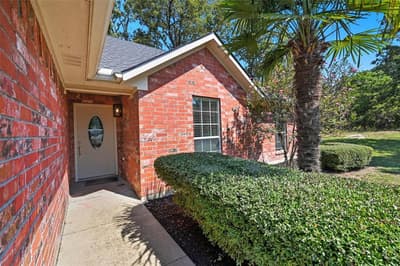 332 Comanche Trail, West Tawakoni TX 75474 - Photo 4