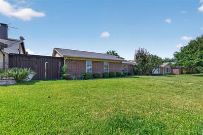2224 Crockett Drive, Carrollton TX 75006 - Photo 5