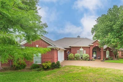 6703 Landover Hills Lane, Arlington TX 76017 - Photo 3