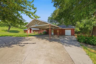 2011 W Houston Street, Sherman TX 75092 - Photo 2
