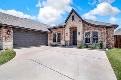 112 Mockingbird Hill Drive, Joshua TX 76058 - Photo 2