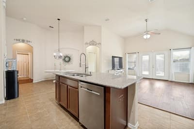 2404 Scott Creek Drive, Little Elm TX 75068 - Photo 4