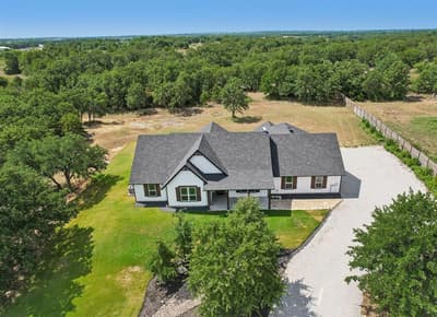 165 Rolling Bend Road, Alvord TX 76225