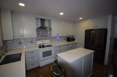 8516 Torreon Court, Dallas TX 75217 - Photo 2