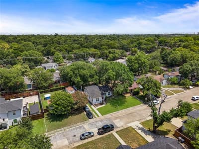 1314 Arborvitae Avenue, Dallas TX 75224 - Photo 3