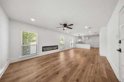 1314 Arborvitae Avenue, Dallas TX 75224 - Photo 4