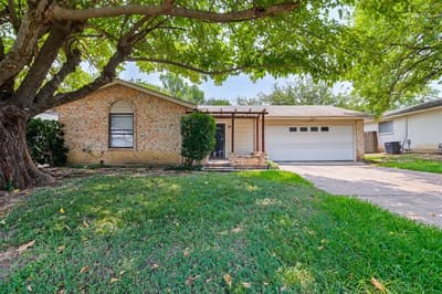 1514 Natches Drive, Arlington TX 76014