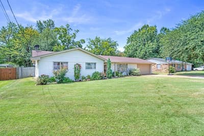 708 Lee Street, Sulphur Springs TX 75482 - Photo 2