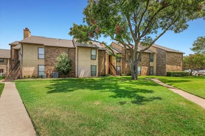 1908 Cloisters Drive # 511, Arlington TX 76011 - Photo 4