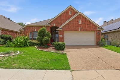 9427 Ponderosa Trail, Irving TX 75063 - Photo 2