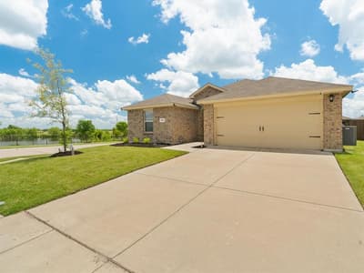 808 Watermill Road, Royse City TX 75189