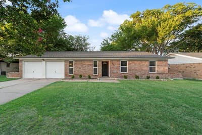 913 Childers Avenue, Benbrook TX 76126