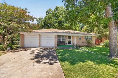307 Estates Drive, Woodway TX 76712