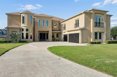 1032 Bentwater Parkway, Grand Prairie TX 75104