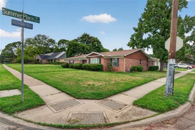 1605 Weathered Street, Irving TX 75062 - Photo 2