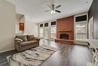 5209 Manhassett Drive, Arlington TX 76018 - Photo 4