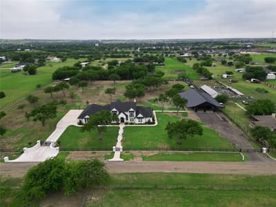 200 Corral Road, Godley TX 76044 - Photo 3
