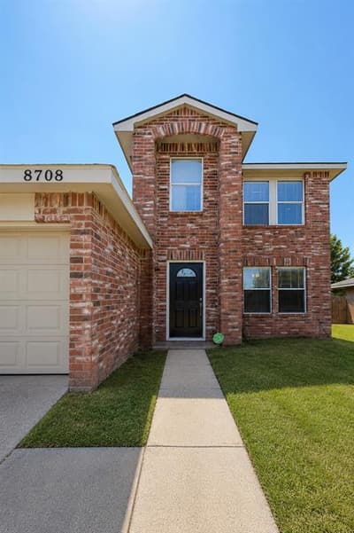 8708 Saddle Ridge Circle, Fort Worth TX 76123 - Photo 2