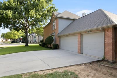 94 Bremen Drive, Hurst TX 76054 - Photo 5