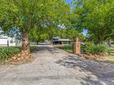 9591 Dripping Springs Road, Denison TX 75021 - Photo 2