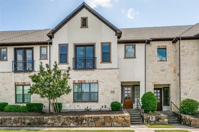 1132 Hemingway Lane, Irving TX 75063 - Photo 2