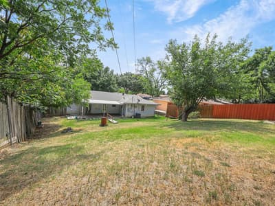 717 NW 14th Street, Grand Prairie TX 75050 - Photo 5