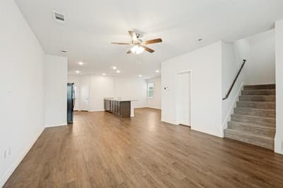 5569 Willamette Drive, Fort Worth TX 76119 - Photo 5