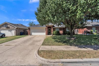 1017 Aaron Drive, Burleson TX 76028 - Photo 3