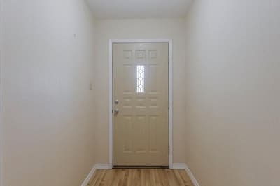 211 Faircrest Drive, Arlington TX 76018 - Photo 2