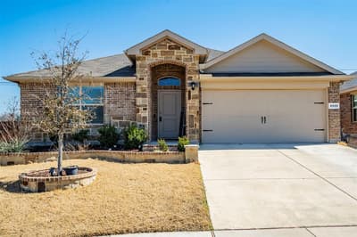8028 Muddy Creek Drive, Fort Worth TX 76131