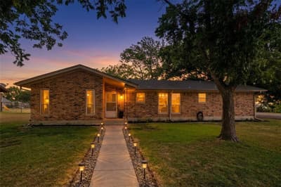 239 S Pine Street, Muenster TX 76252 - Photo 3