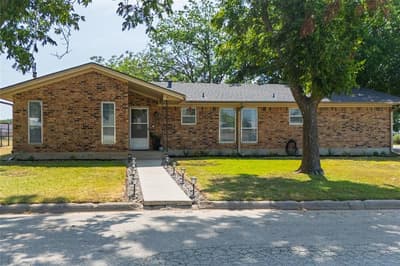 239 S Pine Street, Muenster TX 76252