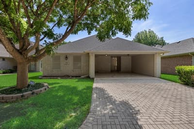 104 Enchanted Court, Red Oak TX 75154