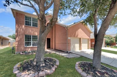 1068 Westbrook Court, Grand Prairie TX 75052 - Photo 3