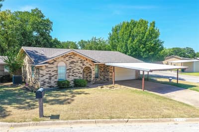 1715 Timberlane Street, Jacksboro TX 76458 - Photo 2