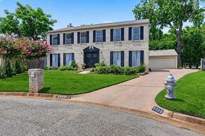 6205 Lemesa Court, Arlington TX 76016 - Photo 3