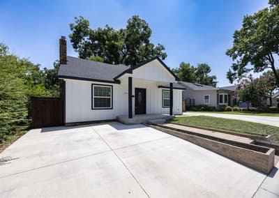 809 Haynes Avenue, Fort Worth TX 76103 - Photo 2