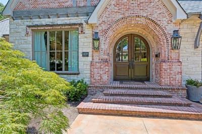 5638 Greenbrier Drive, Dallas TX 75209 - Photo 2