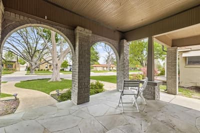907 Monte Vista Drive, Dallas TX 75223 - Photo 2