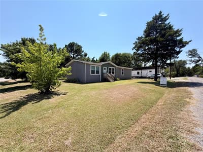 60 Holland Street, Pottsboro TX 75076 - Photo 2